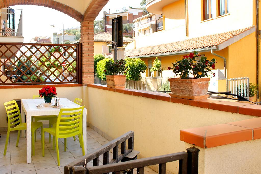 Residence Teclini Castiglione della Pescaia Extérieur photo